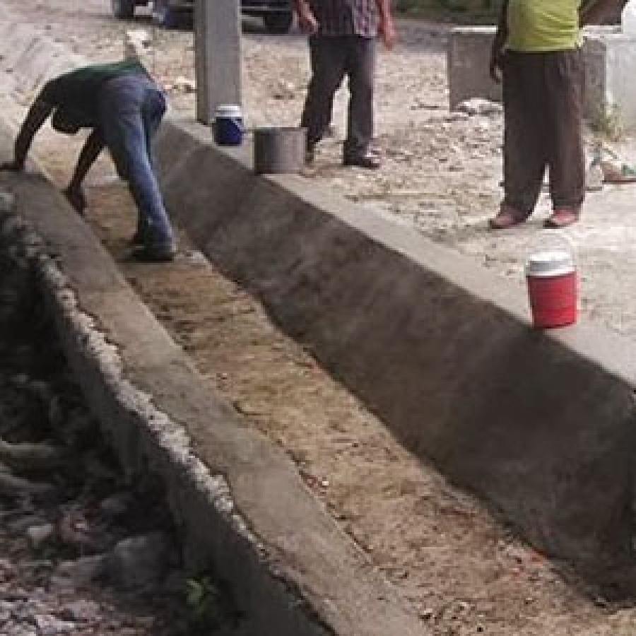 INDRHI dice avanzan trabajos para rehabilitar canal de riego en Neiba