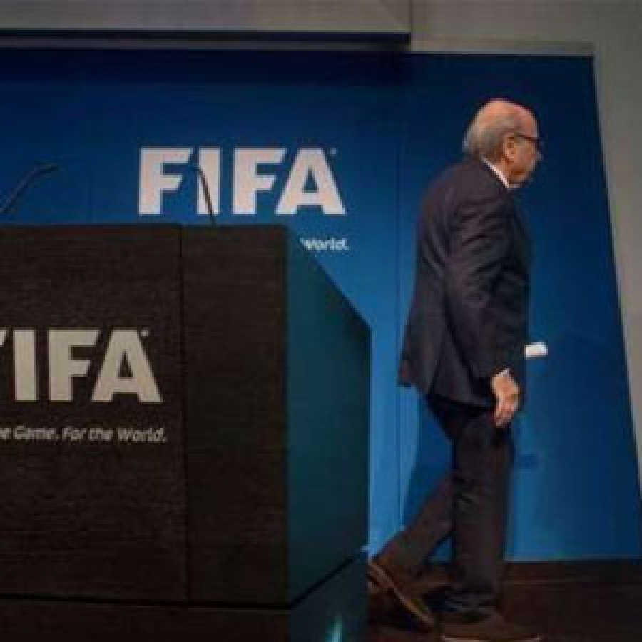 Expertos coinciden en que FIFA requiere reforma desde fuera