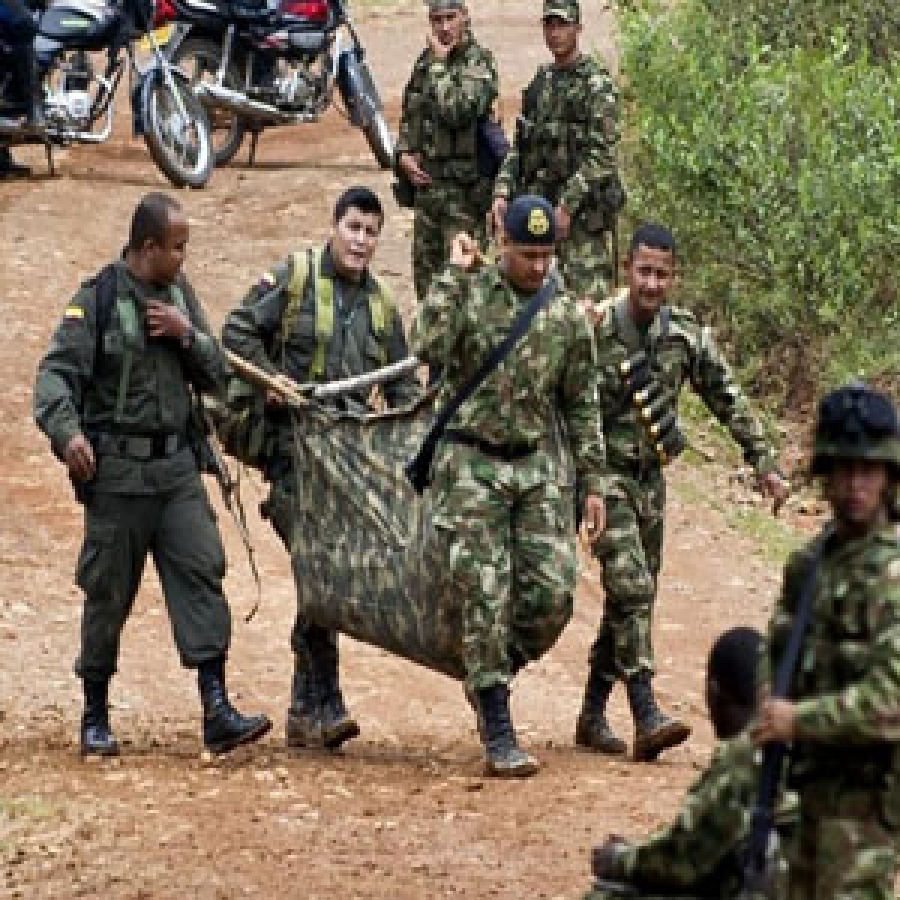 Fiscalía imputará a cúpula de las FARC por crímenes de guerra