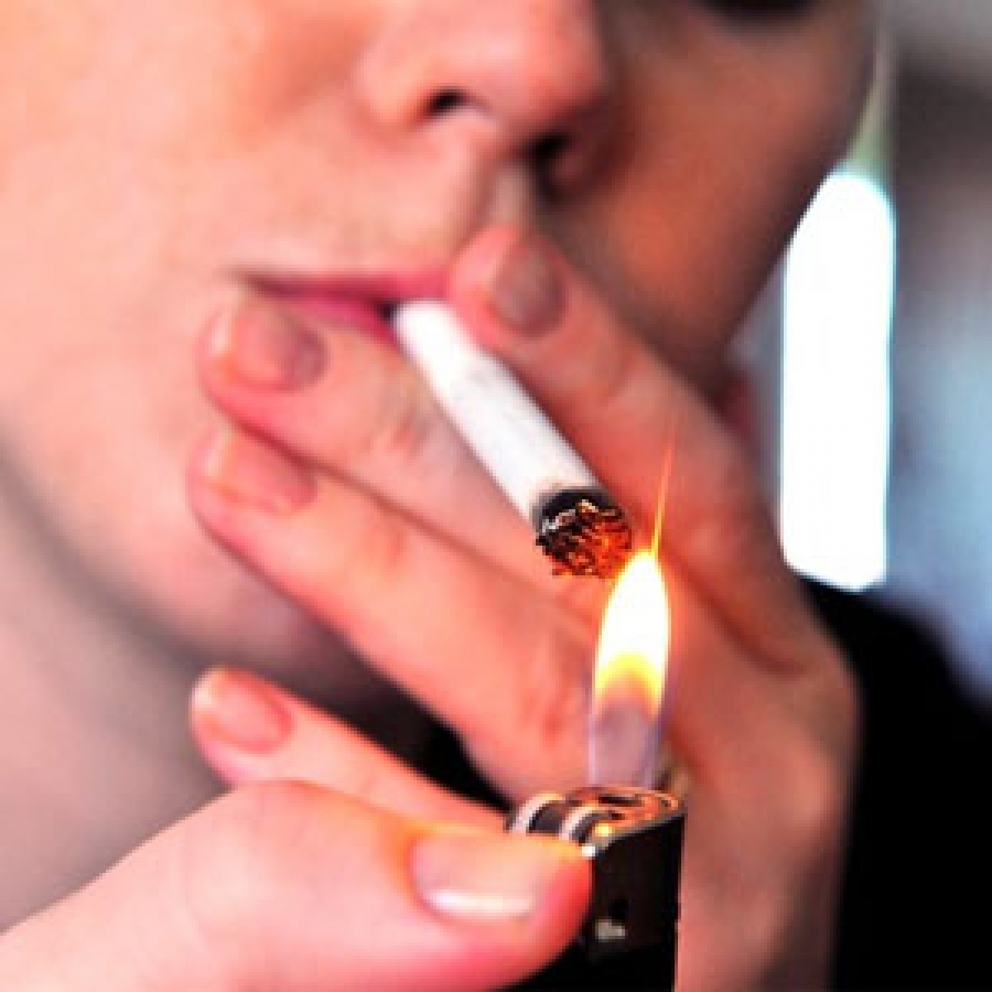 Fumar podría aumentar riesgo de desarrollar esquizofrenia, según estudio
