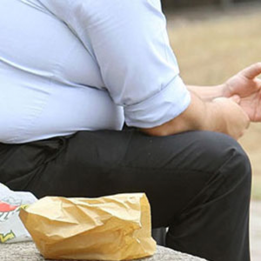 Obesidad, grasa y sedentarismo aumentan cáncer de próstata