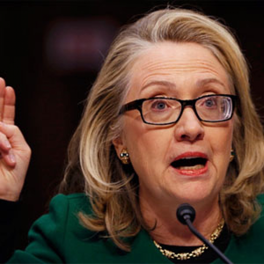 Nuevo pleito entre Clinton y comisión del Congreso sobre ataque en Bengasi