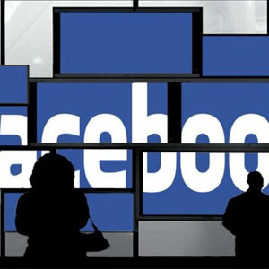 Facebook y un usuario multados con 27.000 euros por señalar a pederasta