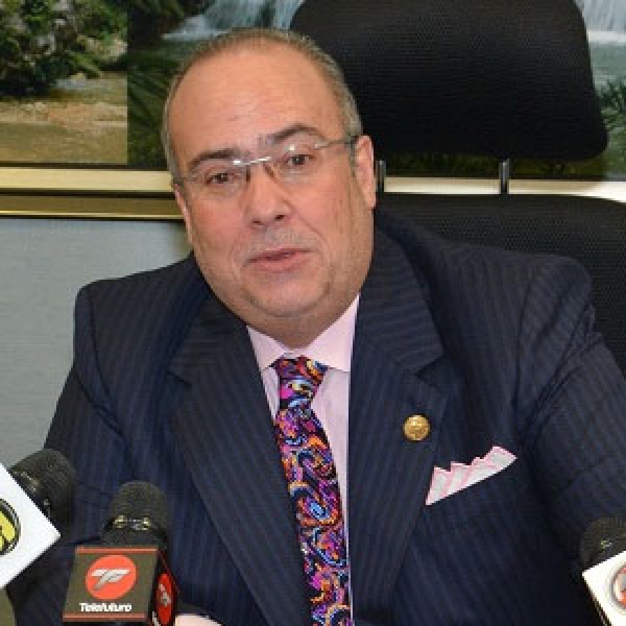 Senador Mariotti califica inconstitucional y obsoleta la Ley de Aduanas