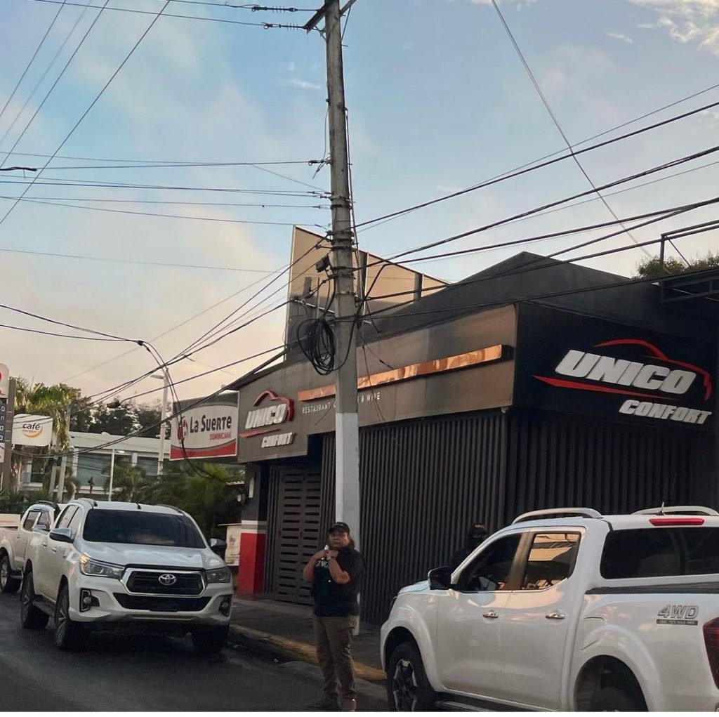 Allanan negocios en Santiago por presunta red de lavado de activos