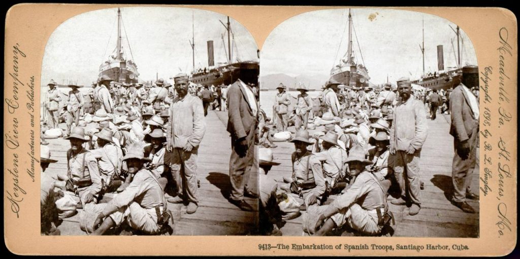 El 10 de agosto de 1898, a bordo del vapor Alicante, partían los primeros 1215 evacuados, entre ellos numerosos enfermos.