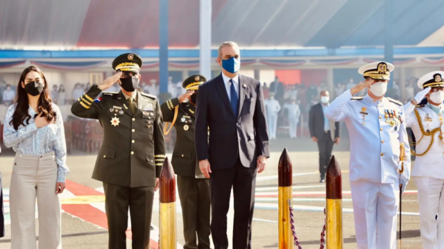 Presidente Abinader realiza cambios en altos mandos militares