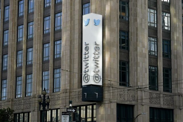 Twitter agrega la marca 'oficial' a algunas grandes cuentas verificadas