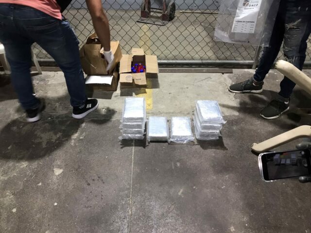Ocupan 10 paquetes de cocaína en el Muelle de Santo Domingo