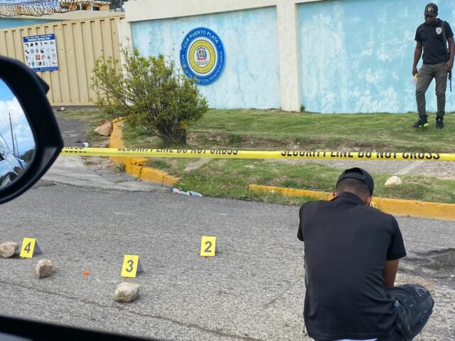 Investigan tiroteo a la parte frontal de cárcel San Felipe, Puerto Plata